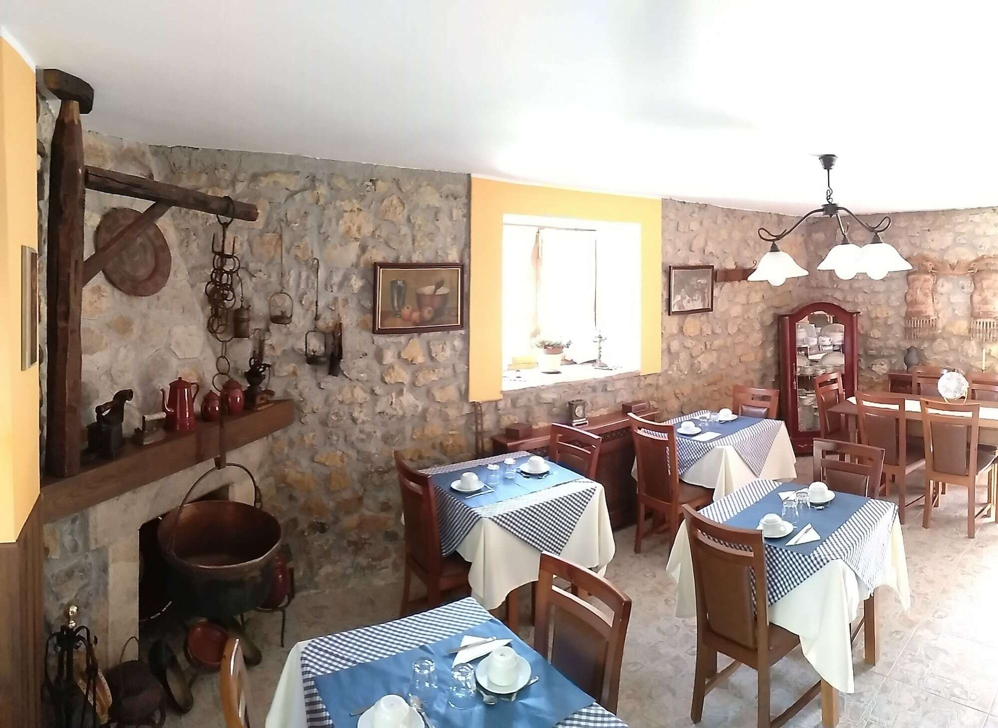 La Casona De Cardes Hotel Cangas de Onis Ngoại thất bức ảnh